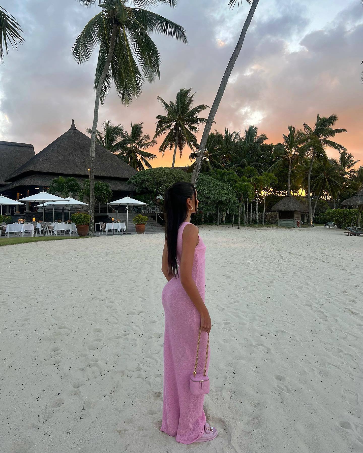 Adera | Streamlined Glow Dress