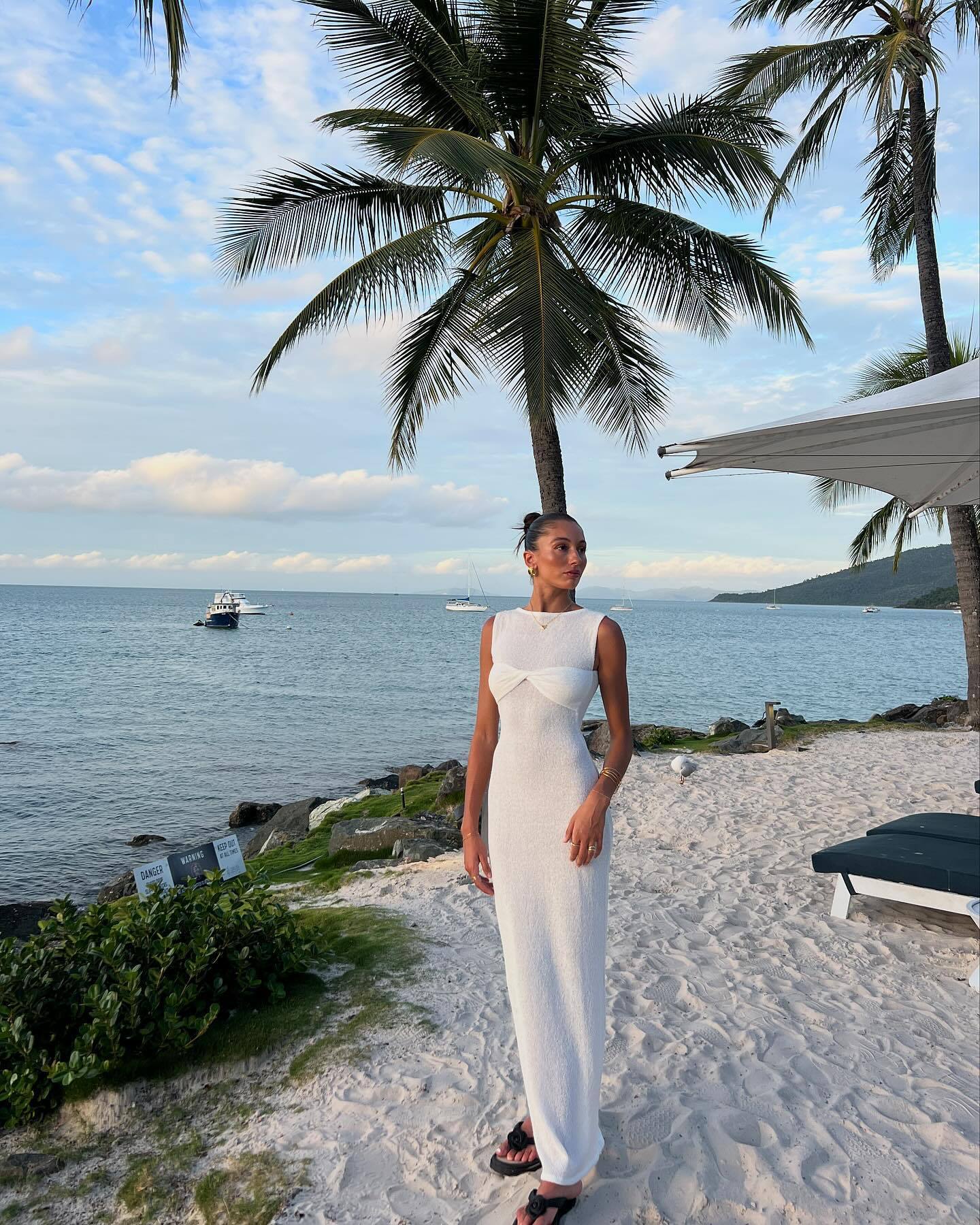 Adera | Streamlined Glow Dress