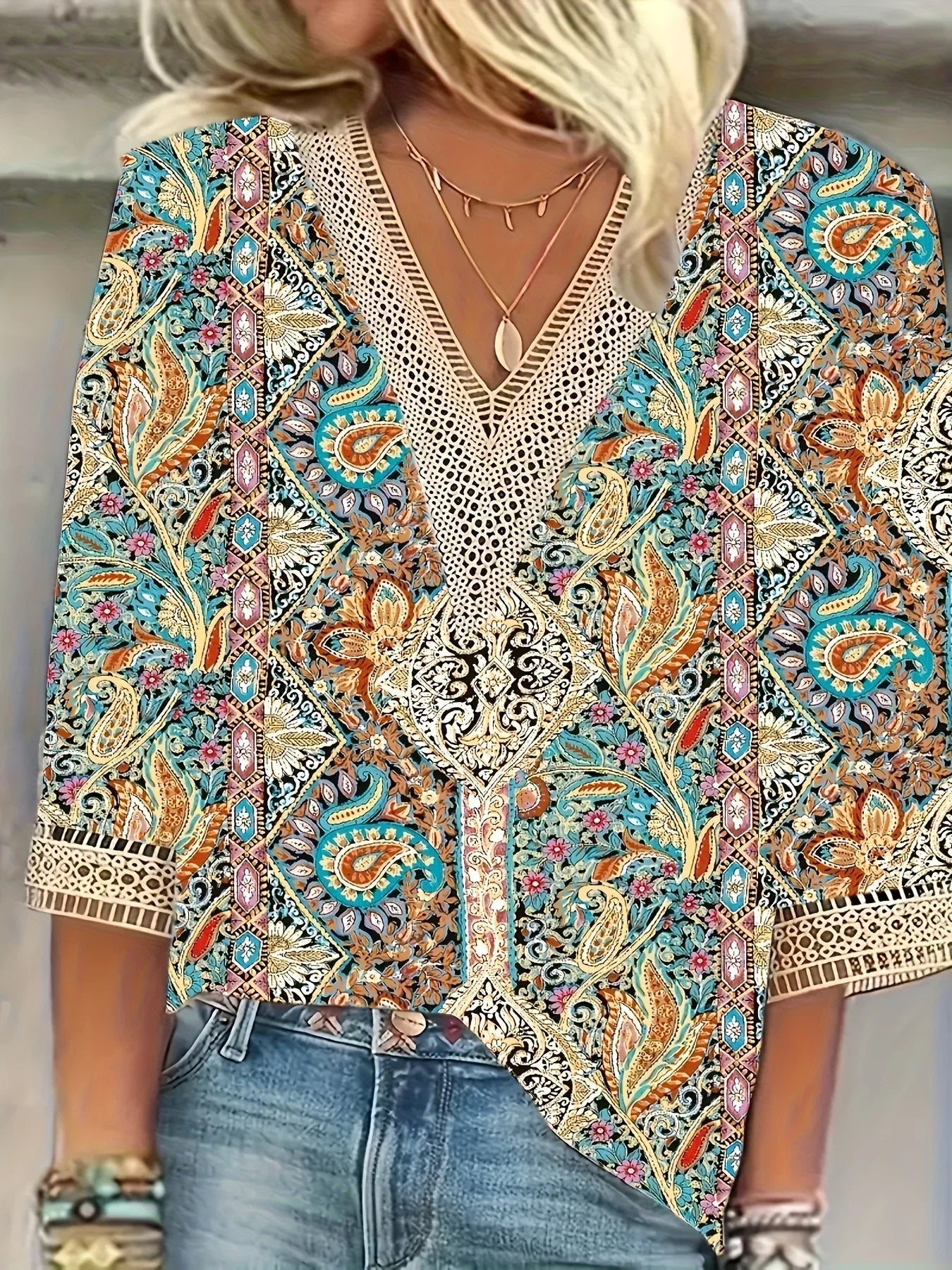 Divina | V-neck Blouse with Short Sleeves